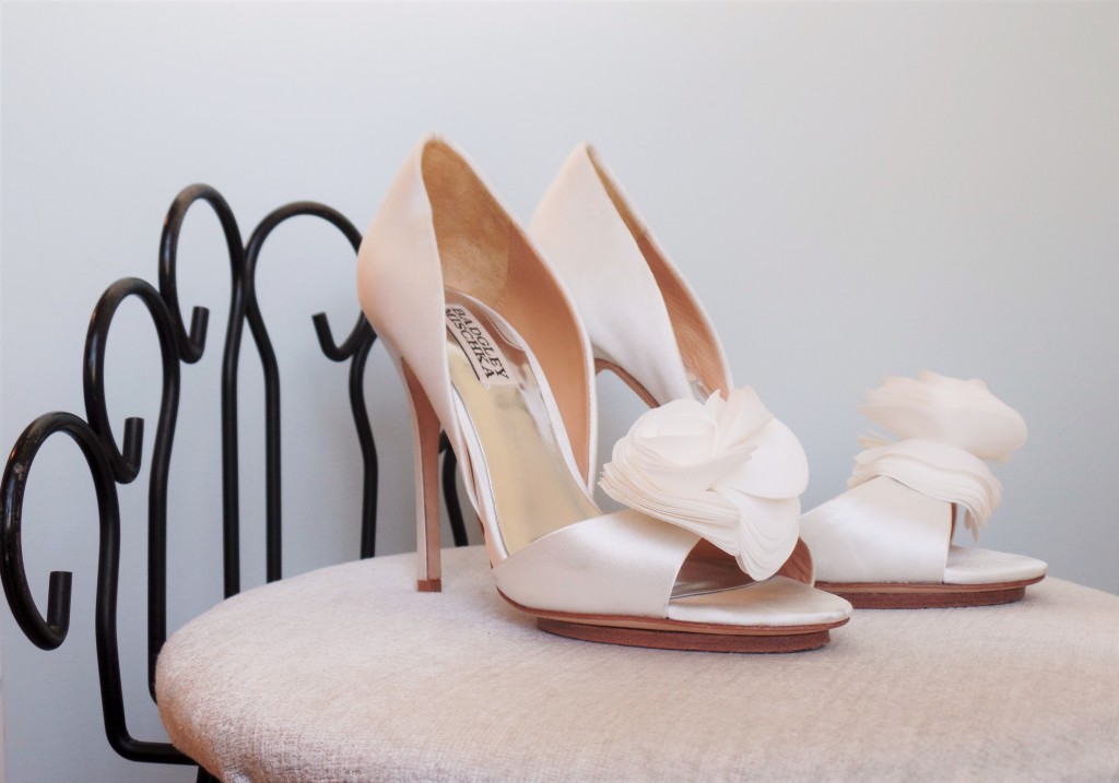 Newly Wed in White and Blush – Henesy House